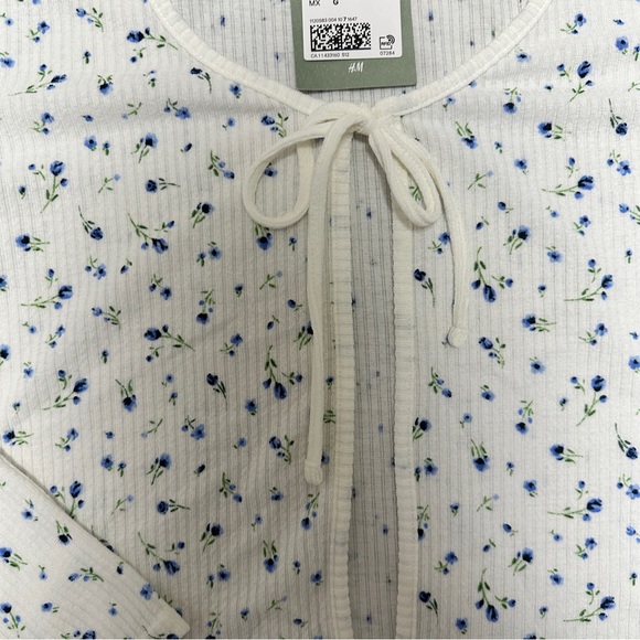 H&M Tie-Front Floral Cardigan - Picture 7 of 8